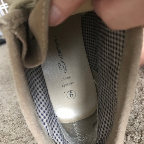 No Boundaries Chukka wedge boots- Wally size 9 - Picture 2 of 4